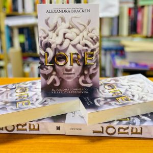 Lore. Alexandra Bracken